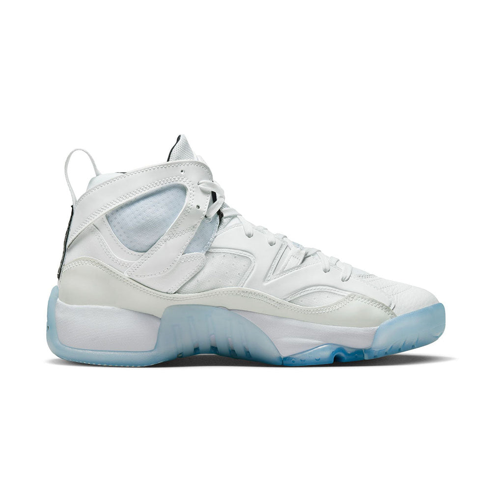 Jumpman Two Trey 	Men's Shoes