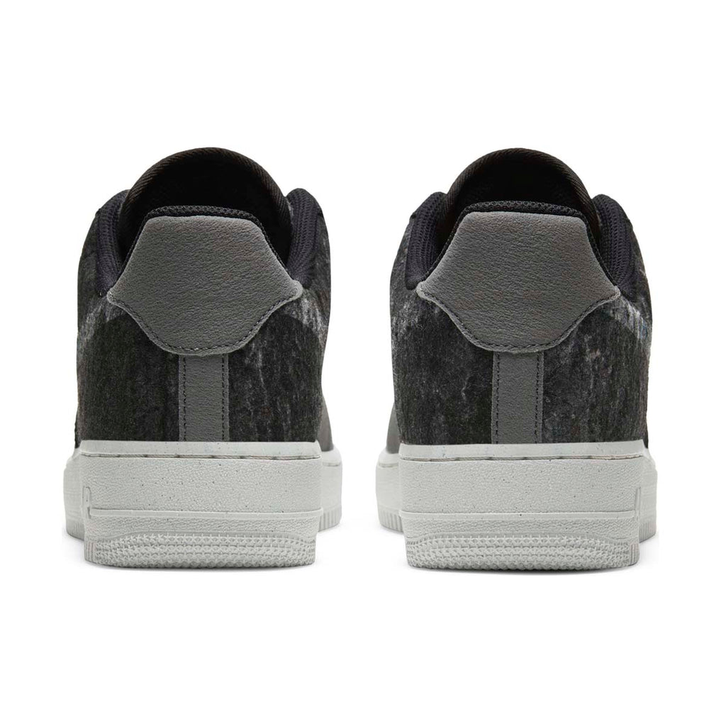 Nike Air Force 1 '07 LV8 Men's Shoe