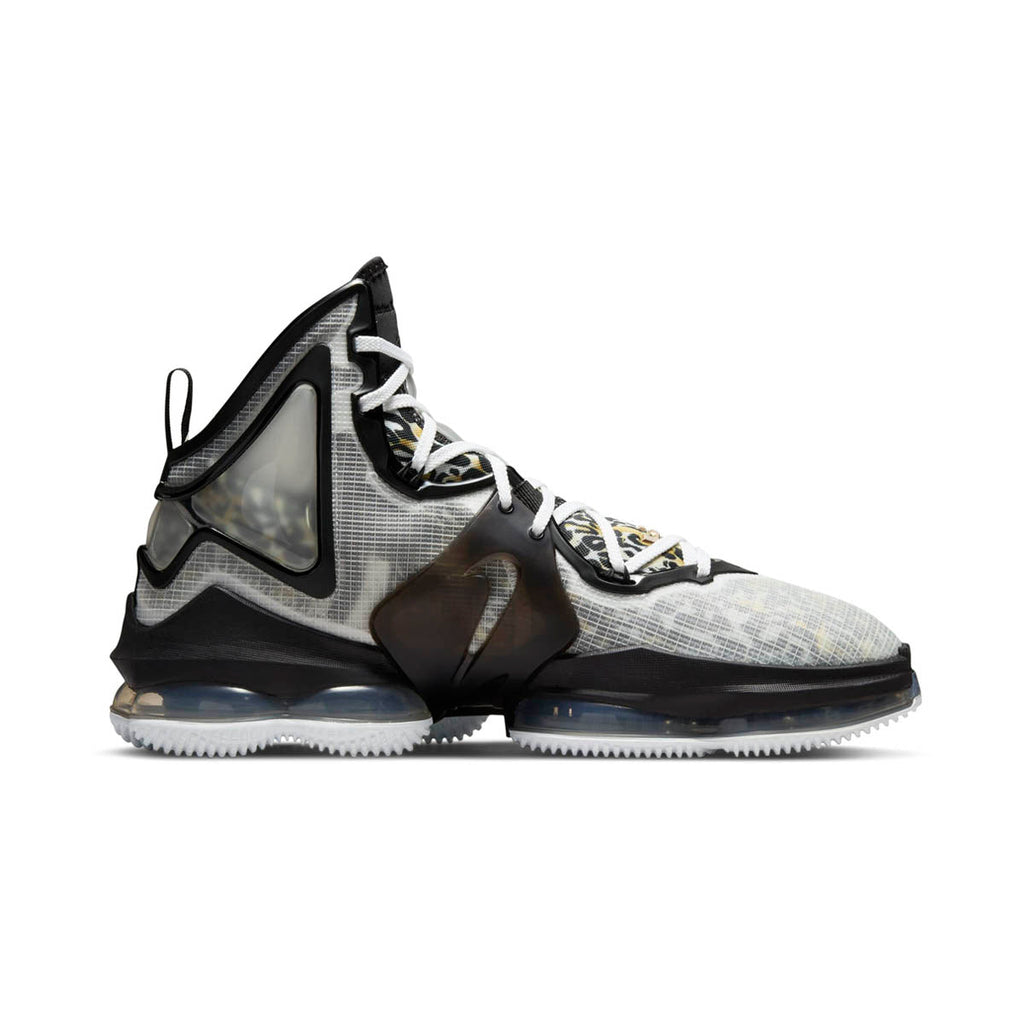 LeBron 19