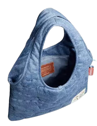 Coach Flat Tote With Cloud Quilting