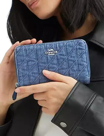 Coach Medium Id Zip Wallet With Quilting