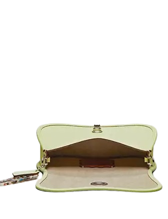 Coach Wavy Dinky Bag In Coachtopia Leather