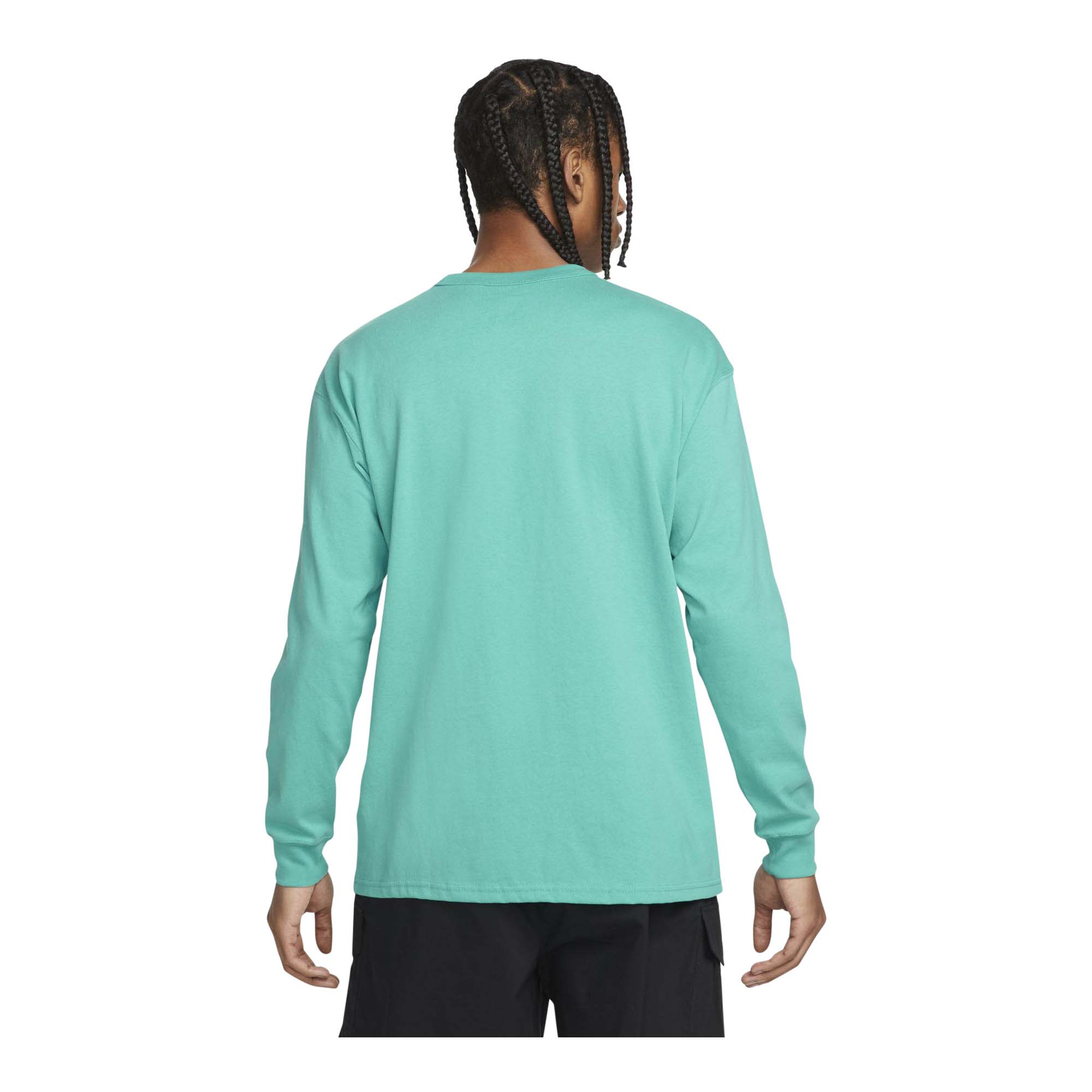 Nike Sportswear Premium Essentials Men's Long-Sleeve T-Shirt