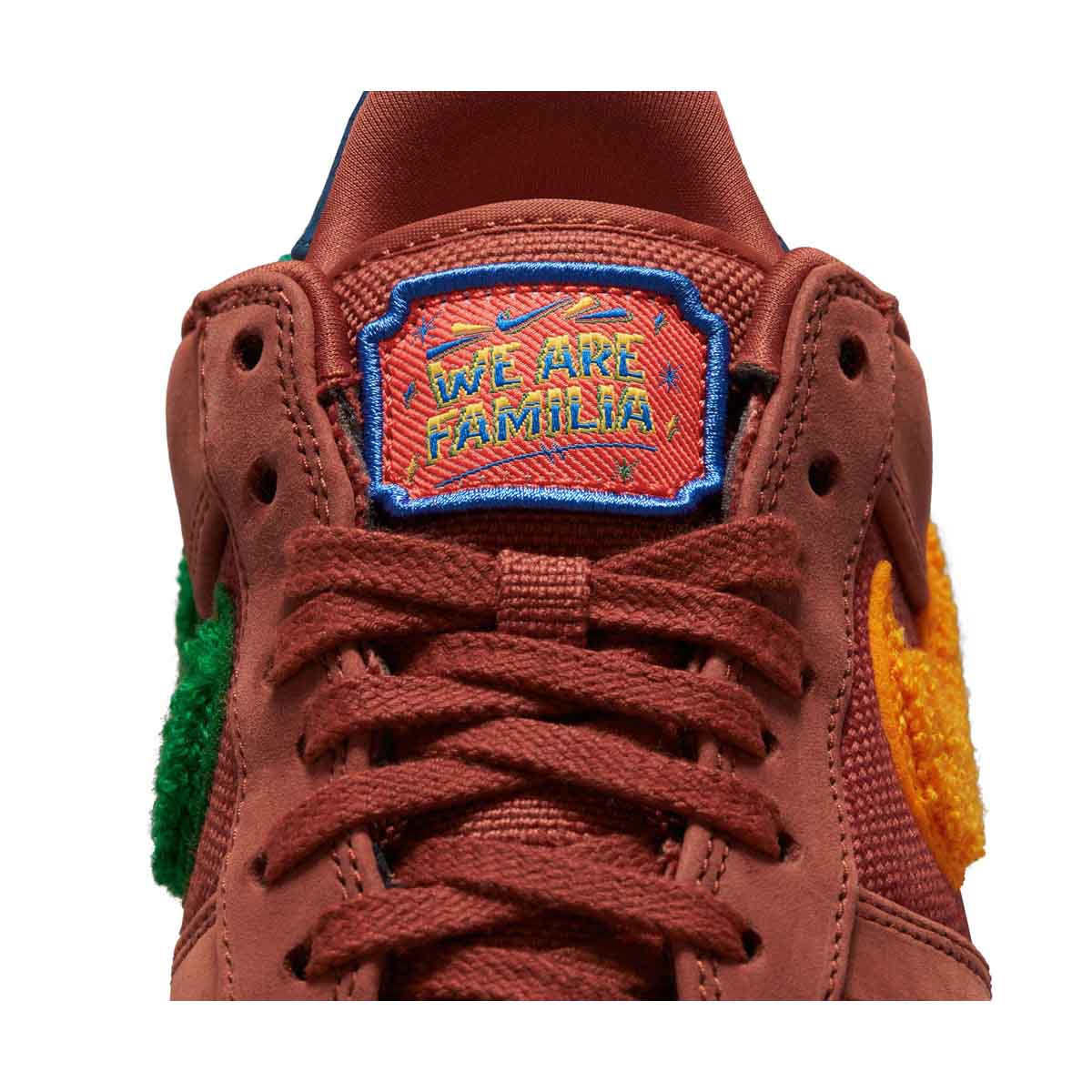 Nike Air Force 1 Low Somos Familia Men's Shoes