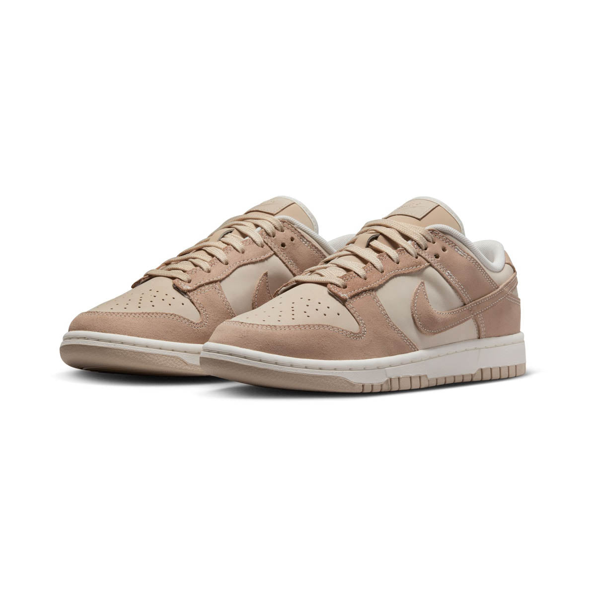 Nike Dunk Low SE Women's Shoes