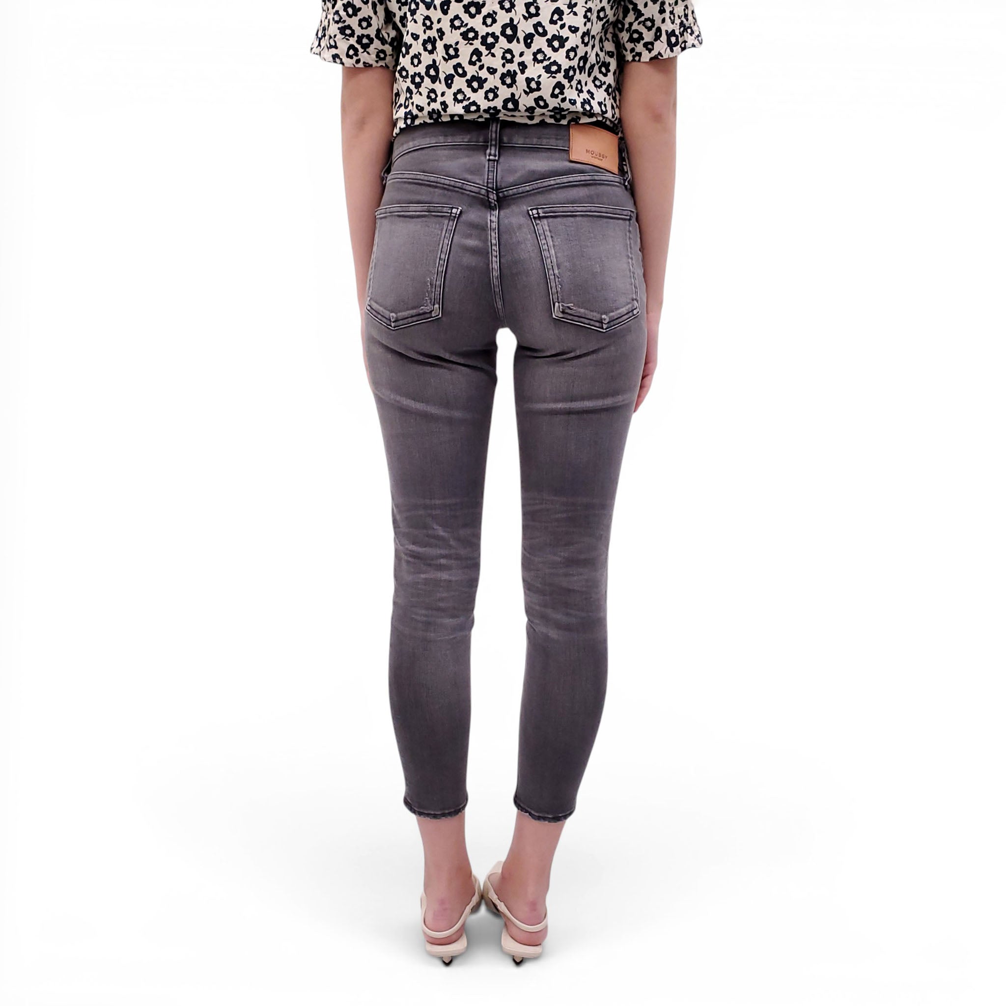 MOUSSY VINTAGE GREY LIGHTLY DISTRESSED JEANS - SIZE 26