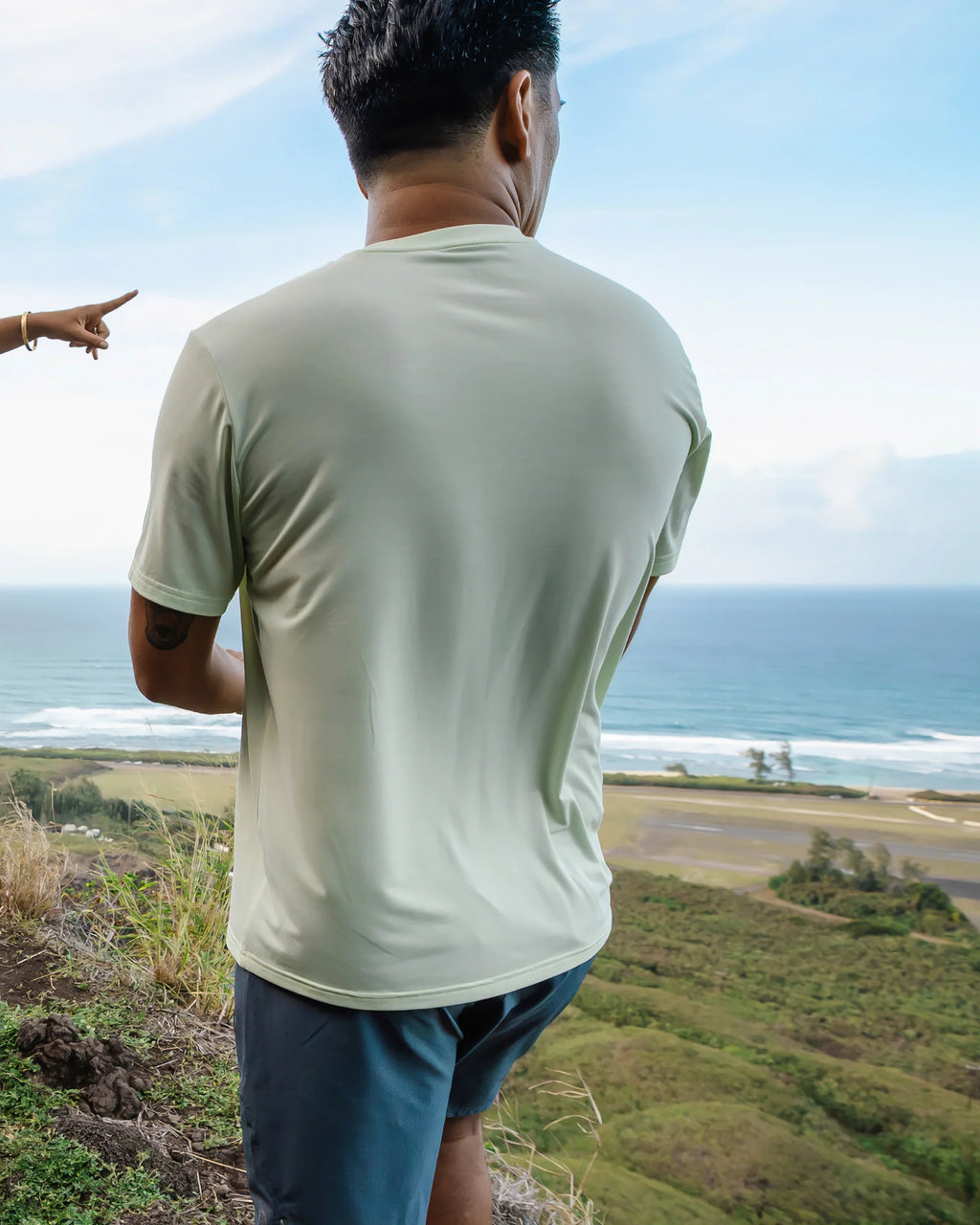 Men's Elevate Lightweight Tee - Sea Pine